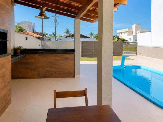 Imagem 3: Casa à venda em Guaratuba, BALNEARIO COROADOS, com 3 quartos, 360m²