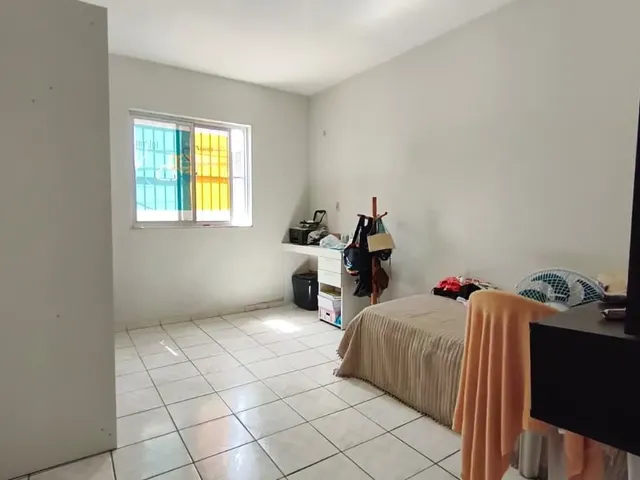 Imagem: CASA TRIPLEX NASCENTE COM 04 QUARTOS NO