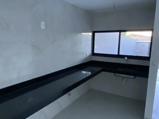 Imagem 2: Casa Duplex Eusébio- 4 Suítes R$699.000,00 Centro
