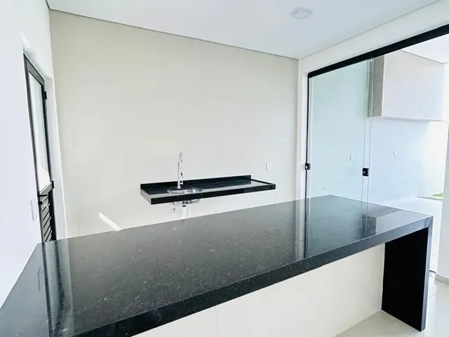 Imagem 2: Casa Plana no Eusébio com 3 Suítes | 110m² | Varanda Gourmet