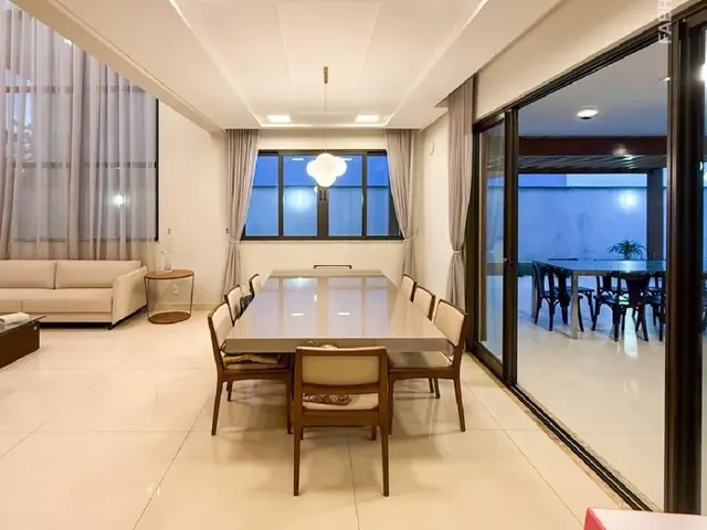 Imagem 4: Casa em Condomínio Alphaville 351 m Construído 04 Quartos sendo 3 suítes Energia