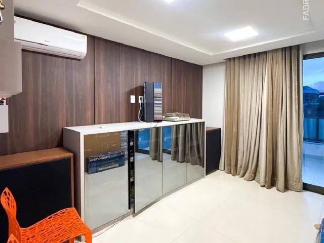 Imagem 8: Casa em Condomínio Alphaville 351 m Construído 04 Quartos sendo 3 suítes Energia
