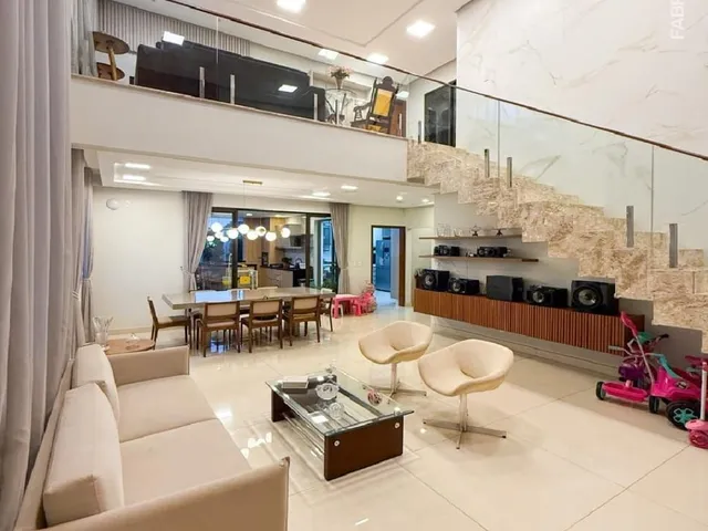 Imagem 11: Casa em Condomínio Alphaville 351 m Construído 04 Quartos sendo 3 suítes Energia