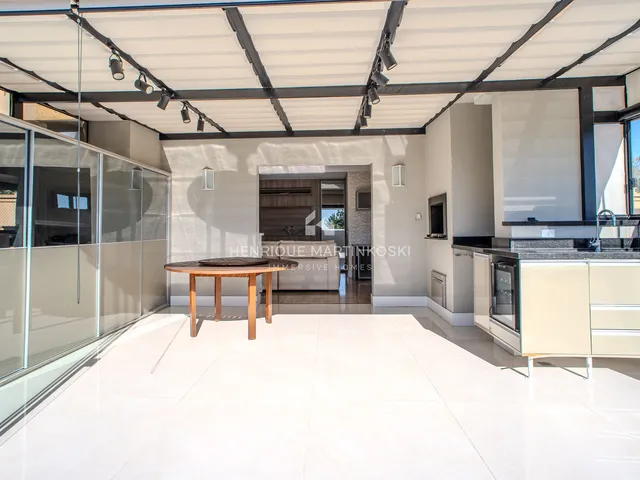 Imagem 9: Cobertura Duplex à Venda no Ecoville com Terraço Gourmet e Vista para Bosque