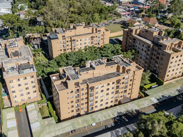 Imagem 7: Cobertura Duplex à Venda no Ecoville com Terraço Gourmet e Vista para Bosque