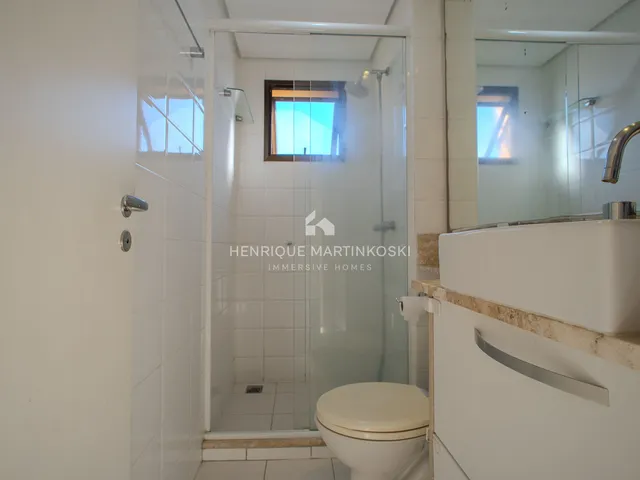 Imagem 10: Cobertura Duplex à Venda no Ecoville com Terraço Gourmet e Vista para Bosque