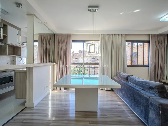 Imagem 3: Cobertura Duplex à Venda no Ecoville com Terraço Gourmet e Vista para Bosque