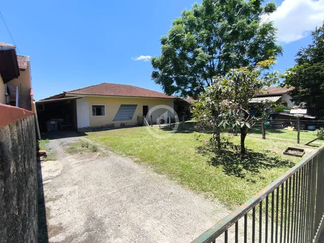 Imagem 2: Casa em aplo terreno na Ilha da Figueira