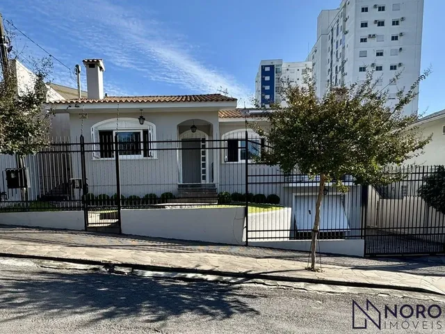 Imagem: Casa Espaçosa com 3 Dormitórios, 1 Suíte