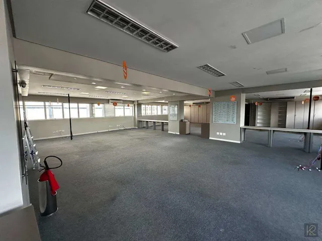 Imagem 7: Laje corporativa no Batel/Centro de Curitiba com 380m² no último andar do New Concept