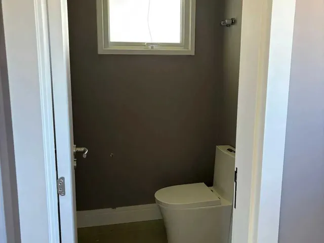 Imagem 3: Casa com 3 dormitórios sendo 3 suítes e 1 vaga de garagem em Canela/RS