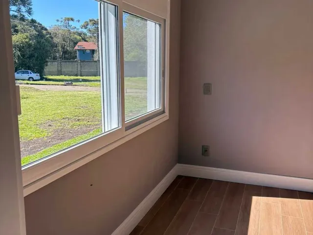 Imagem 15: Casa com 3 dormitórios sendo 3 suítes e 1 vaga de garagem em Canela/RS