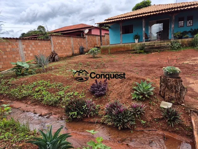 Imagem: Vendo Espaçosa Casa / Chácara à Venda