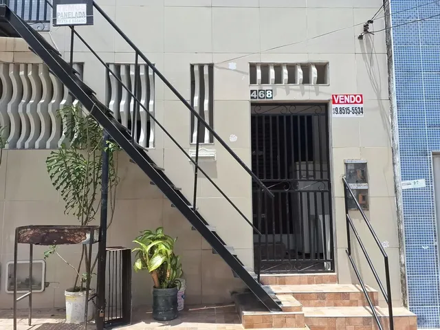Imagem: A casa possui 2 Dormitórios, 1 Banheiro, 1 Vaga na garagem