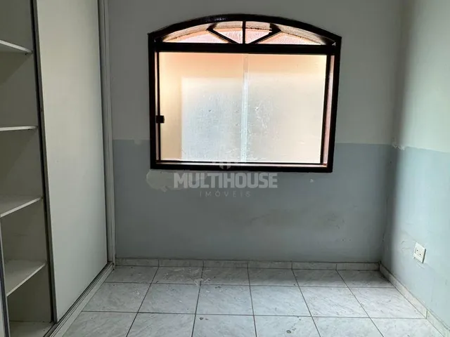 Imagem 15: Casa com 3 quartos, 1 suíte e 1 vaga grande no bairro Ouro Preto