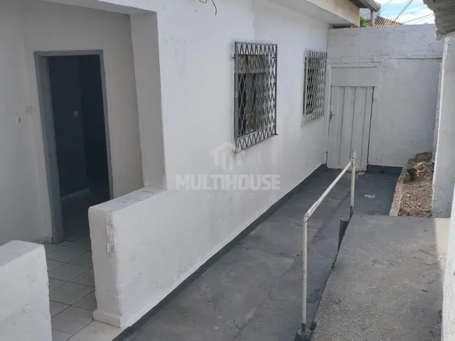 Imagem: Casa com 3 quartos, 1 vaga para locação
