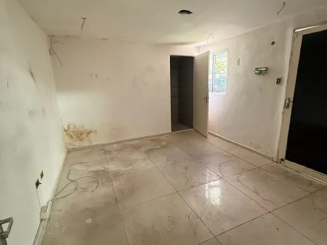 Imagem 8: Galpão 330m² – Pé Direito 6m e Escritório Amplo
