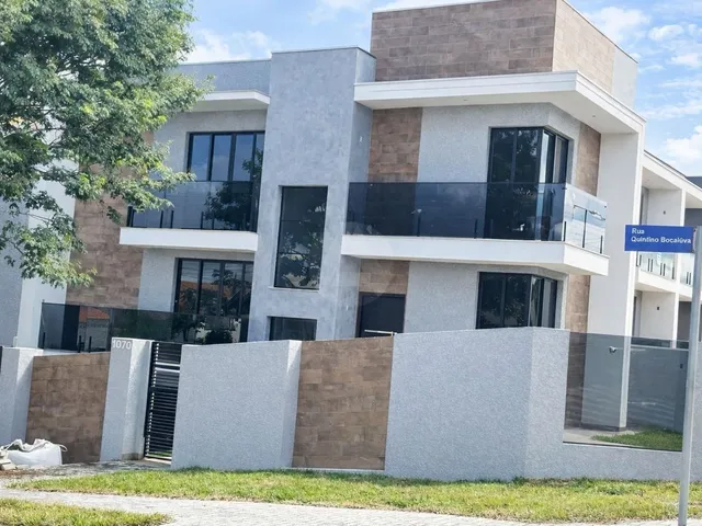 Imagem: Sobrado à venda no bairro Vila Bancária