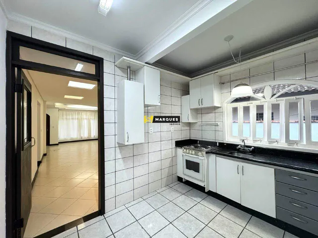Imagem 2: Casa Comercial para Alugar, 100m² – Bairro América, Joinville/SC