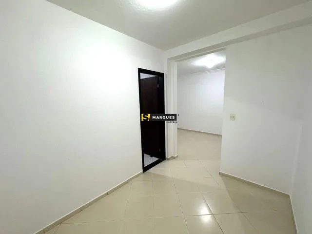 Imagem 6: Casa Comercial para Alugar, 100m² – Bairro América, Joinville/SC