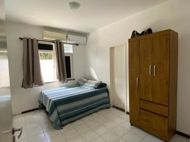 Imagem 2: Alugo casa terréa com 300m2 piscina particular com 4/4, 2 suítes, 3 vagas em