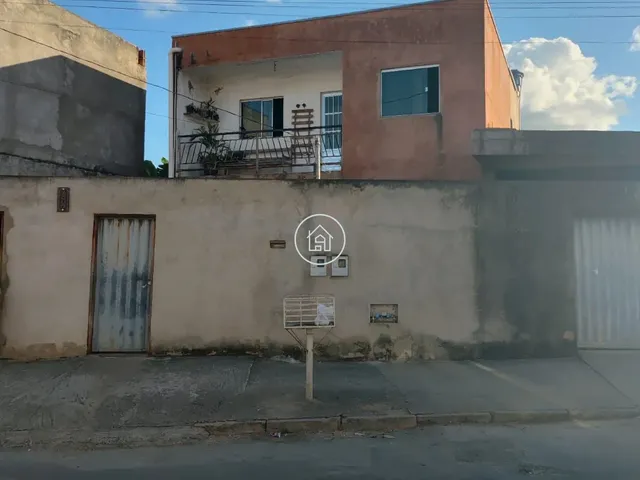 Imagem: Linda Casa no Bairro Alterosa em Montes