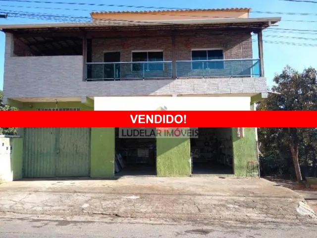 Imagem: CASA DE DOIS ANDARES COM COMERCIO