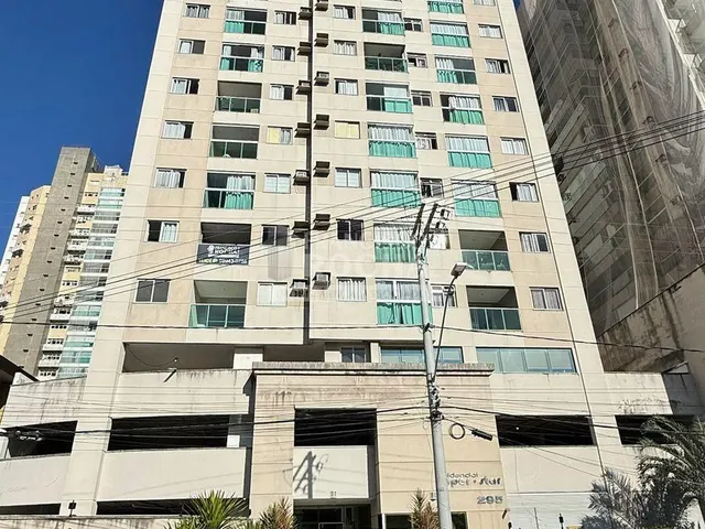 Imagem: O apartamento possui 2 Dormitórios, 1 Suíte, 1 Banheiro, 1
