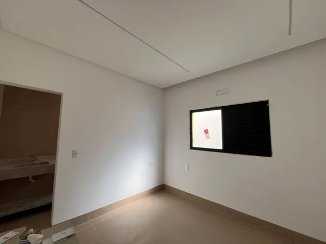Imagem 8: Casa Alto Padrão com Varanda Gourmet e 2 Suítes À Venda no Laranjeiras em Patos de Minas