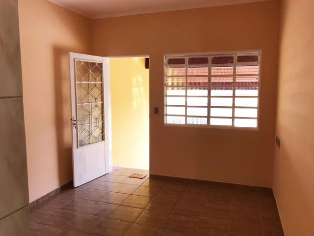 Imagem 4: CASA RESIDENCIAL em Alfenas - MG, Jardim Alvorada