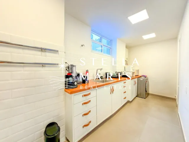 Imagem 8: Ipanema, Apartamento reformado, em andar alto, com 76 m2 e vista para o Morro Dois