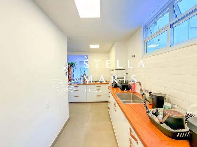 Imagem 12: Ipanema, Apartamento reformado, em andar alto, com 76 m2 e vista para o Morro Dois