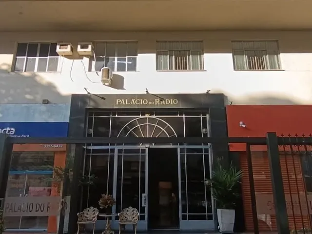 Imagem 4: Apartamento mobiliado no Edifício Palácio do Rádio com sacada e excelente oportunidade