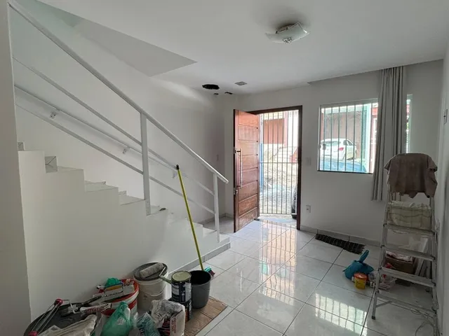 Imagem 4: Alugo casa duplex em Itapuã, 2 suítes, semi-mobiliada, R$ 2.500,00 incluso taxas!!!!