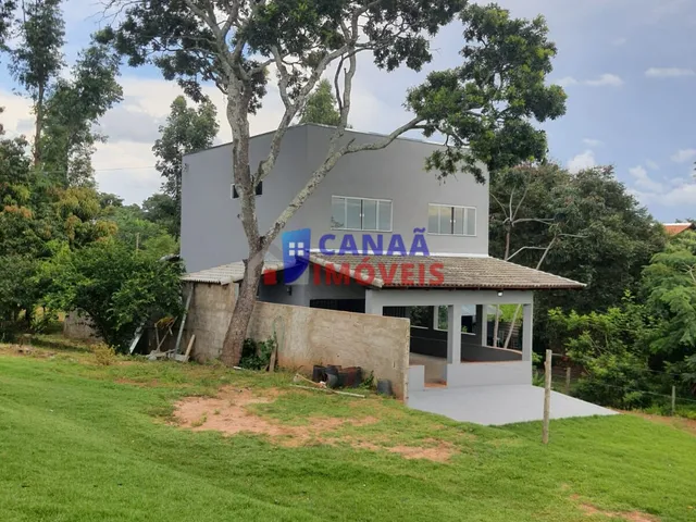Imagem: Rancho na Represa de Emborcação