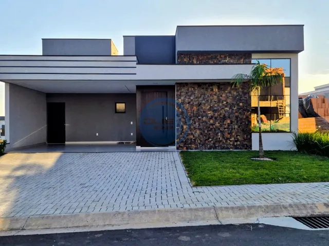 Imagem: A casa em condomínio possui 3 Dormitórios, 3 Suítes, 5