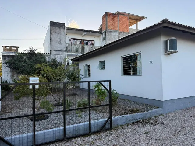 Imagem 5: Casa à venda em Garopaba-SC, bairro Grama: 3 quartos, 1 banheiro, 3 vagas de garagem