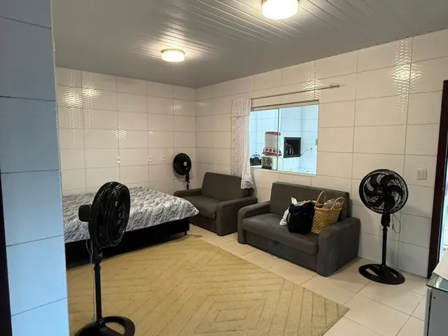 Imagem 6: Casa à venda em Garopaba-SC, bairro Grama: 3 quartos, 1 banheiro, 3 vagas de garagem