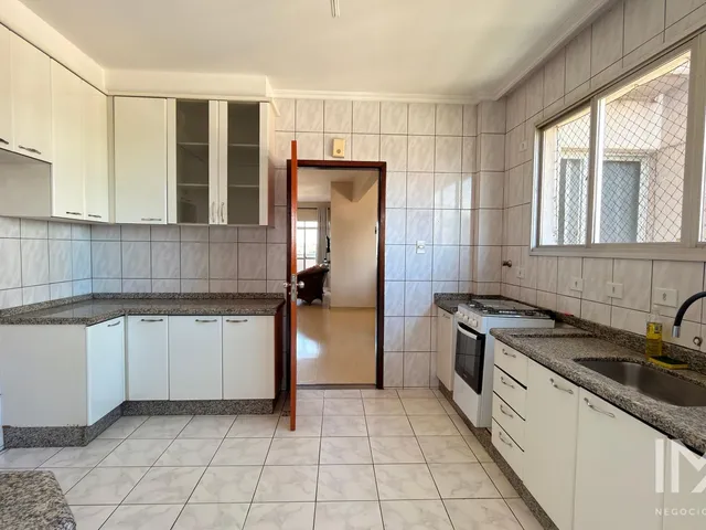Imagem 11: Apartamento para Venda no Edifício Porto Seguro,138m² por R$760.000,00