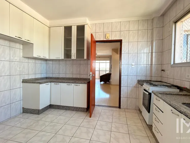 Imagem 12: Apartamento para Venda no Edifício Porto Seguro,138m² por R$760.000,00