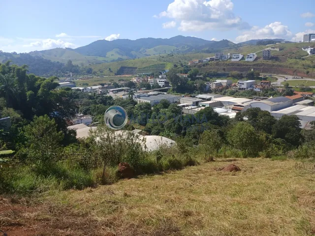 Imagem 3: Terreno com vista permanente Serra Azul