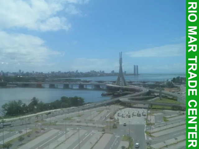 Imagem 1: Sala Comercial de Alto Padrão no Empresarial Rio Mar Trade Center - Venda ou Locação