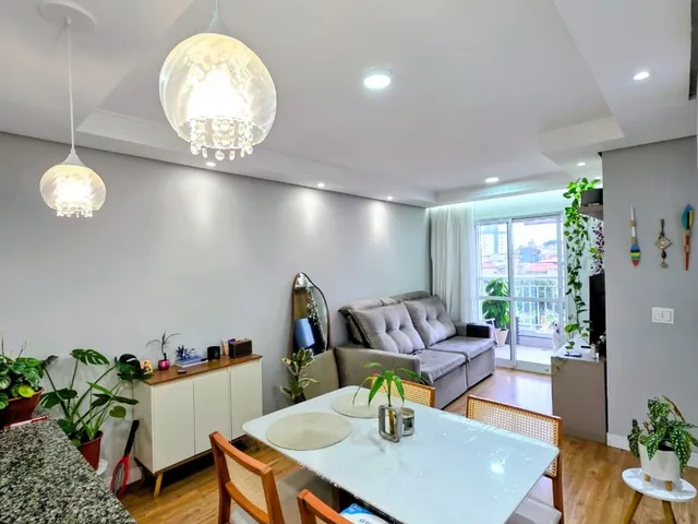 Imagem: O apartamento possui 2 Dormitórios, 1 Suíte, 2 Banheiros,