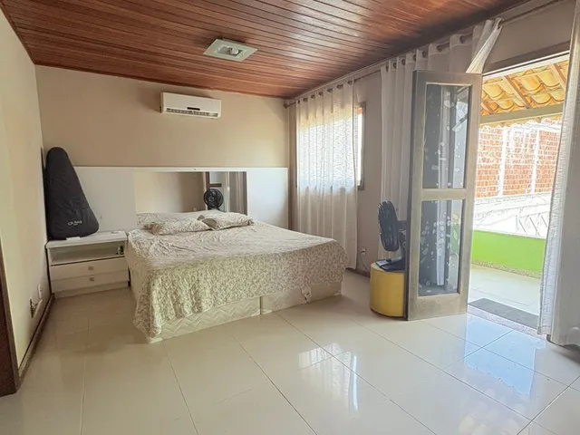 Imagem 13: Viva o sonho da casa própria em Ipitanga! Casa com 3 quartos, 3 suítes e 6 vagas de