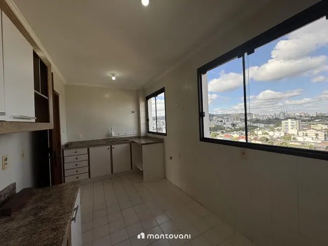 Imagem 13: Apartamento 3 dormitórios com hidro + dependência próx. Oktober