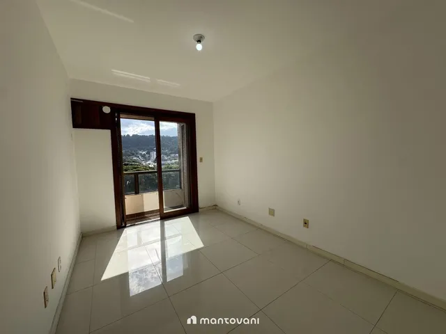 Imagem 11: Apartamento 3 dormitórios com hidro + dependência próx. Oktober