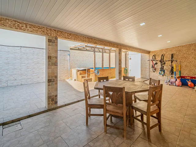 Imagem 7: Casa com 4 dormitórios