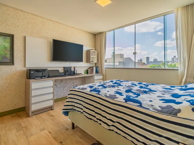 Imagem 2: Casa com 4 dormitórios
