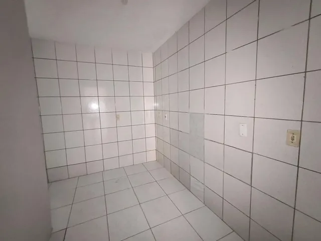 Imagem 9: ? CASA + 02 KITNETS NA MARAPONGA