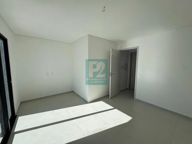 Imagem 4: Casa Nova com 3 Dormitórios e Excelente Padrão de Acabamento Em Bombas - Bombinhas/SC